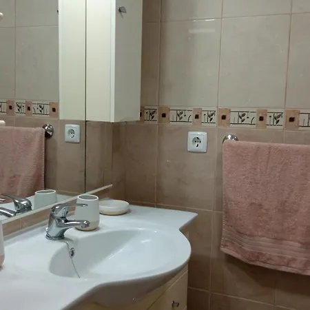 Lia's House بيت للعطل